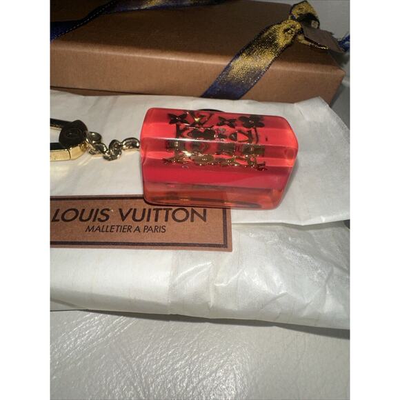 Louis Vuitton Portecle Speedy Inclusion Keychain Gold Red Pink LV Logo Bagcharm - Picture 4 of 13